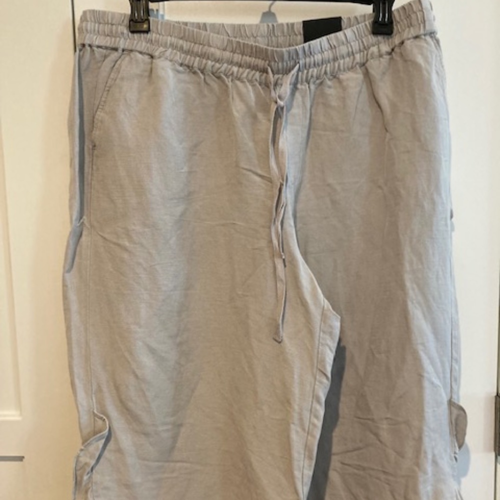 NWT Lane Bryant Cropped tulip ruffle hem Drawstring Waist  Size 18/20